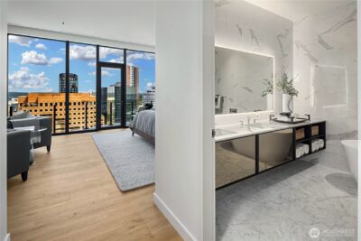 838 Avenue Square NE #2602, Bellevue, WA 98004 - Photo 30