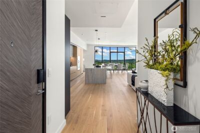 838 Avenue Square NE #2602, Bellevue, WA 98004 - Photo 3