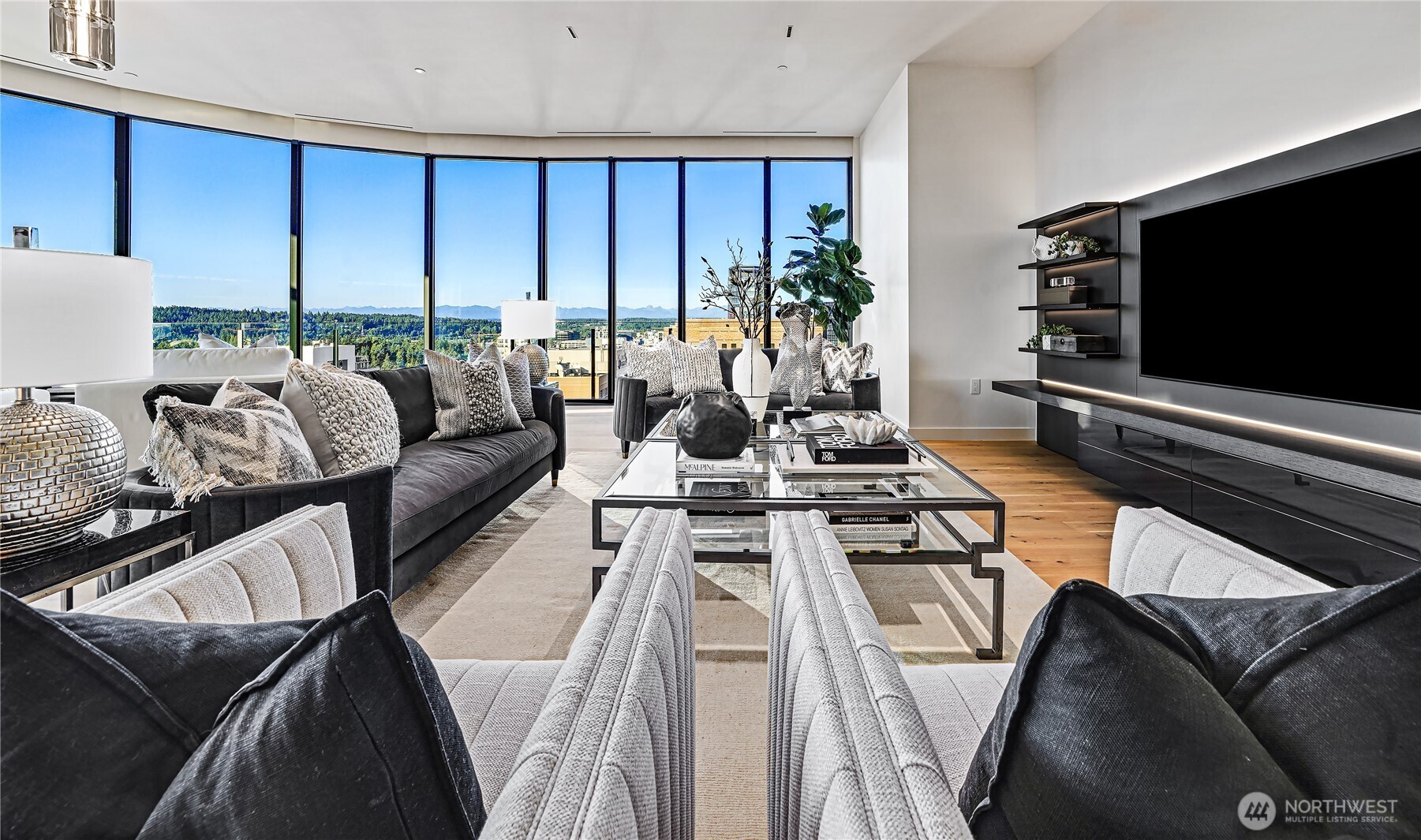 838 Avenue Square NE #2602, Bellevue, WA 98004