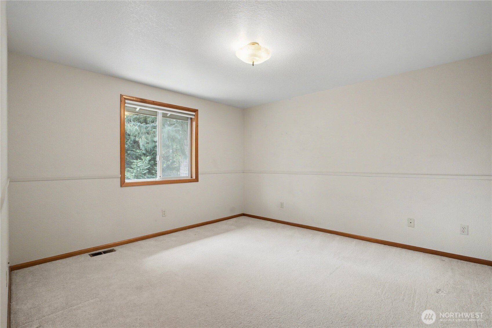 2537 Walnut Loop NW, Olympia, WA 98502