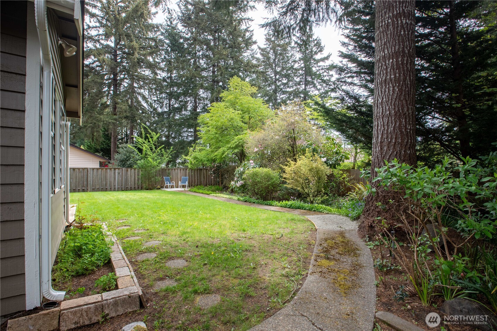 2537 Walnut Loop NW, Olympia, WA 98502