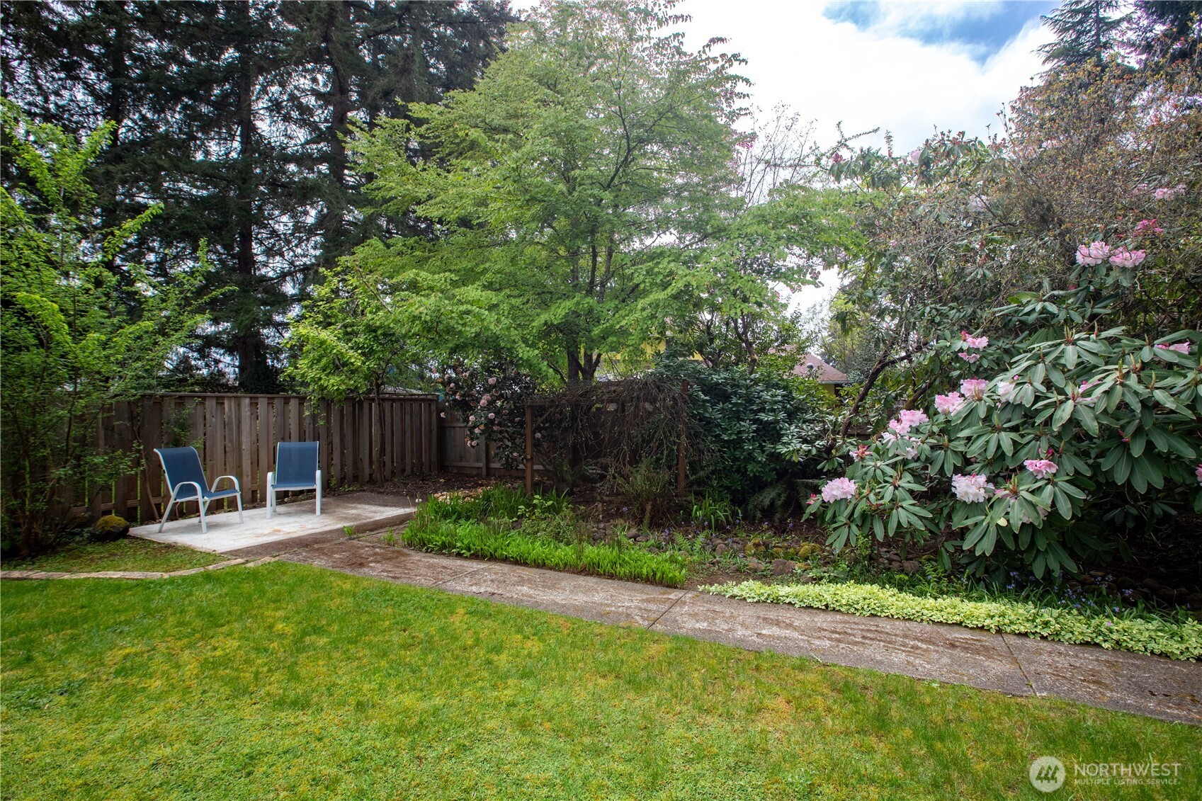 2537 Walnut Loop NW, Olympia, WA 98502