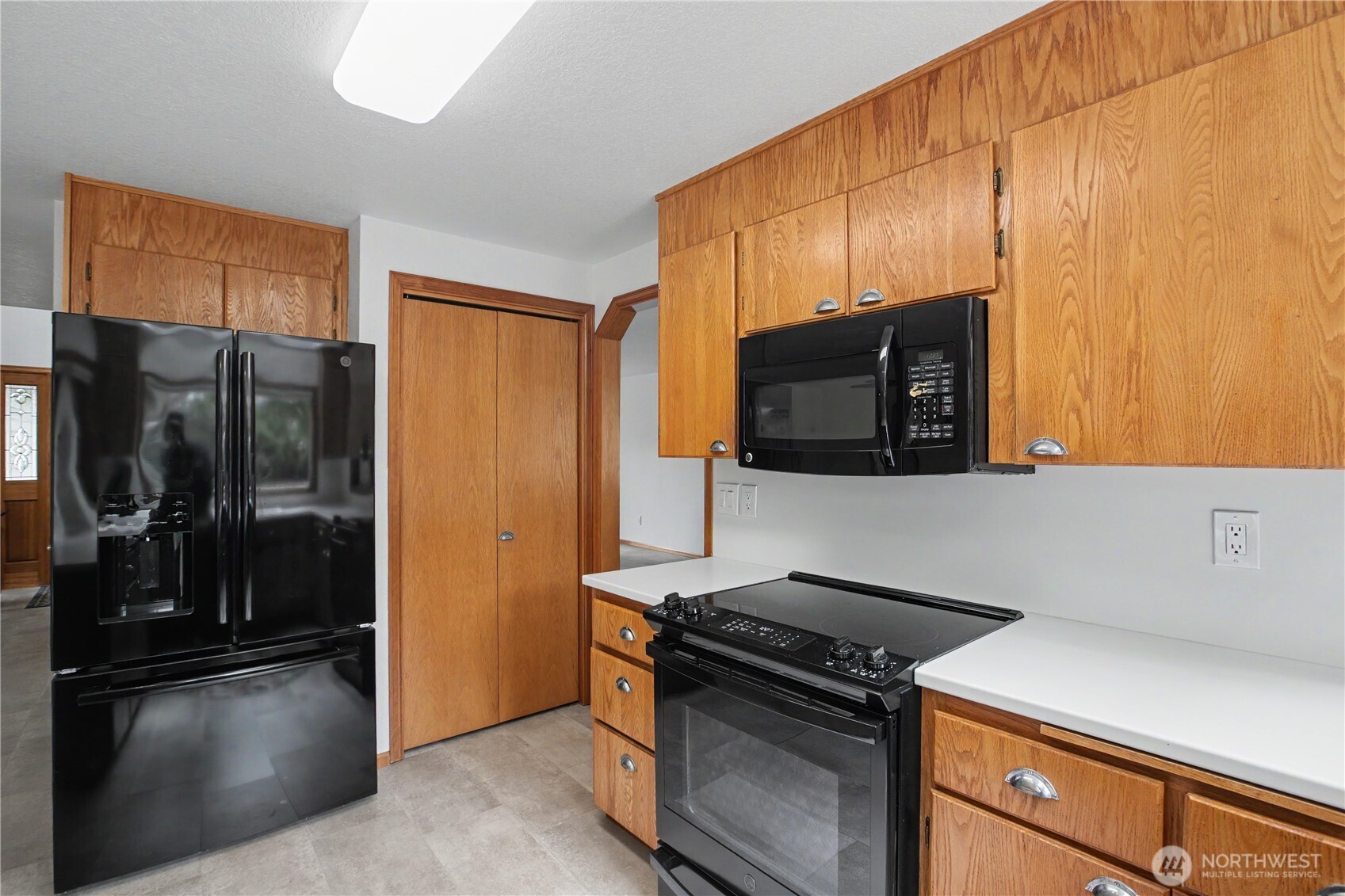 2537 Walnut Loop NW, Olympia, WA 98502