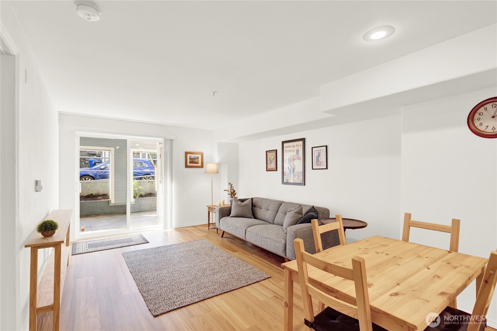 3318 30th Avenue SW #B404, Seattle, WA 98126