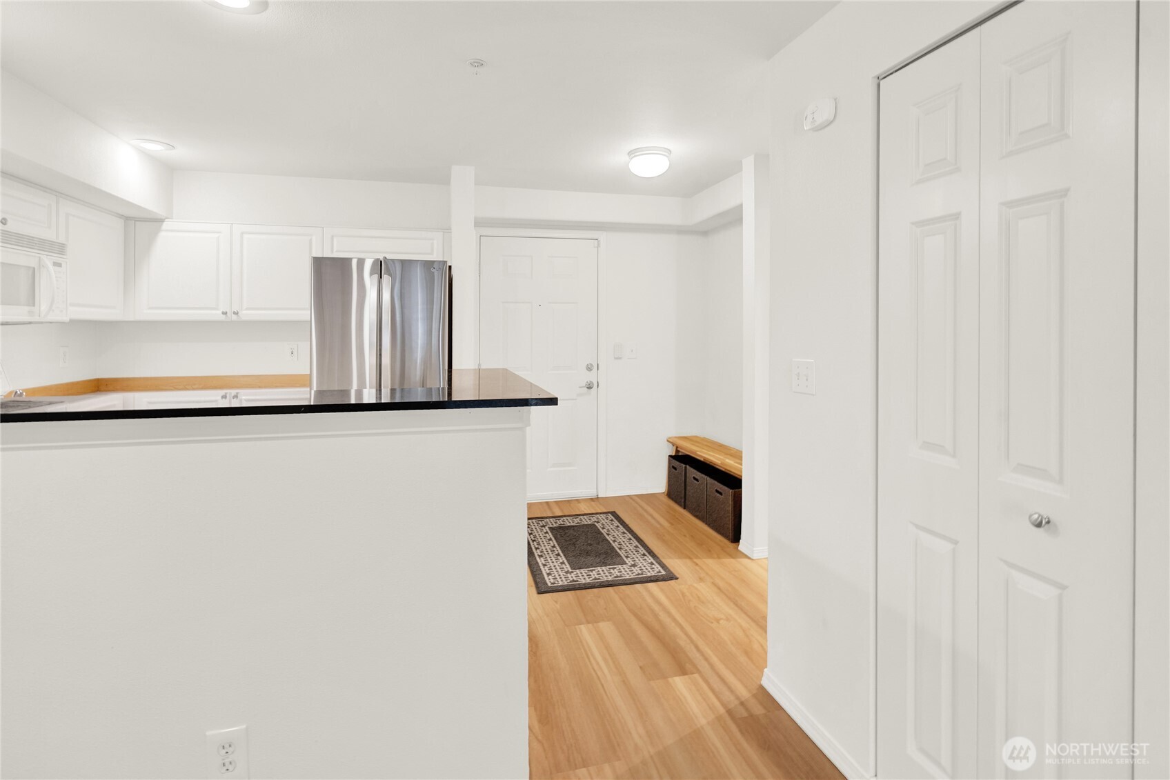3318 30th Avenue SW #B404, Seattle, WA 98126