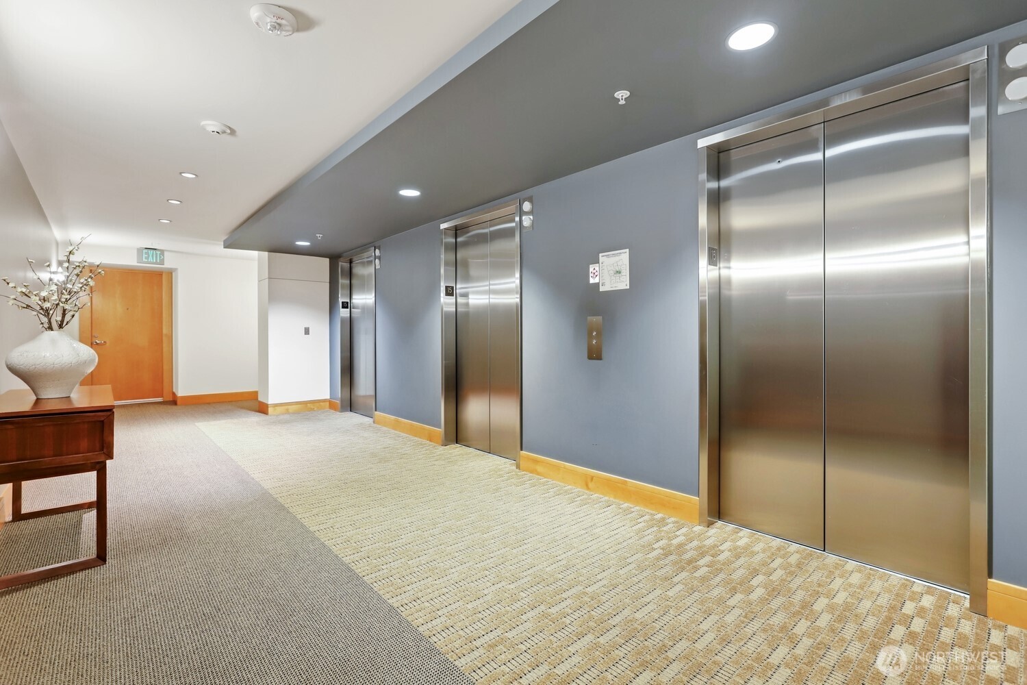 10650 NE 9th Place #1520, Bellevue, WA 98004