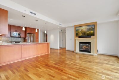 10650 NE 9th Place #1520, Bellevue, WA 98004 - Photo 3