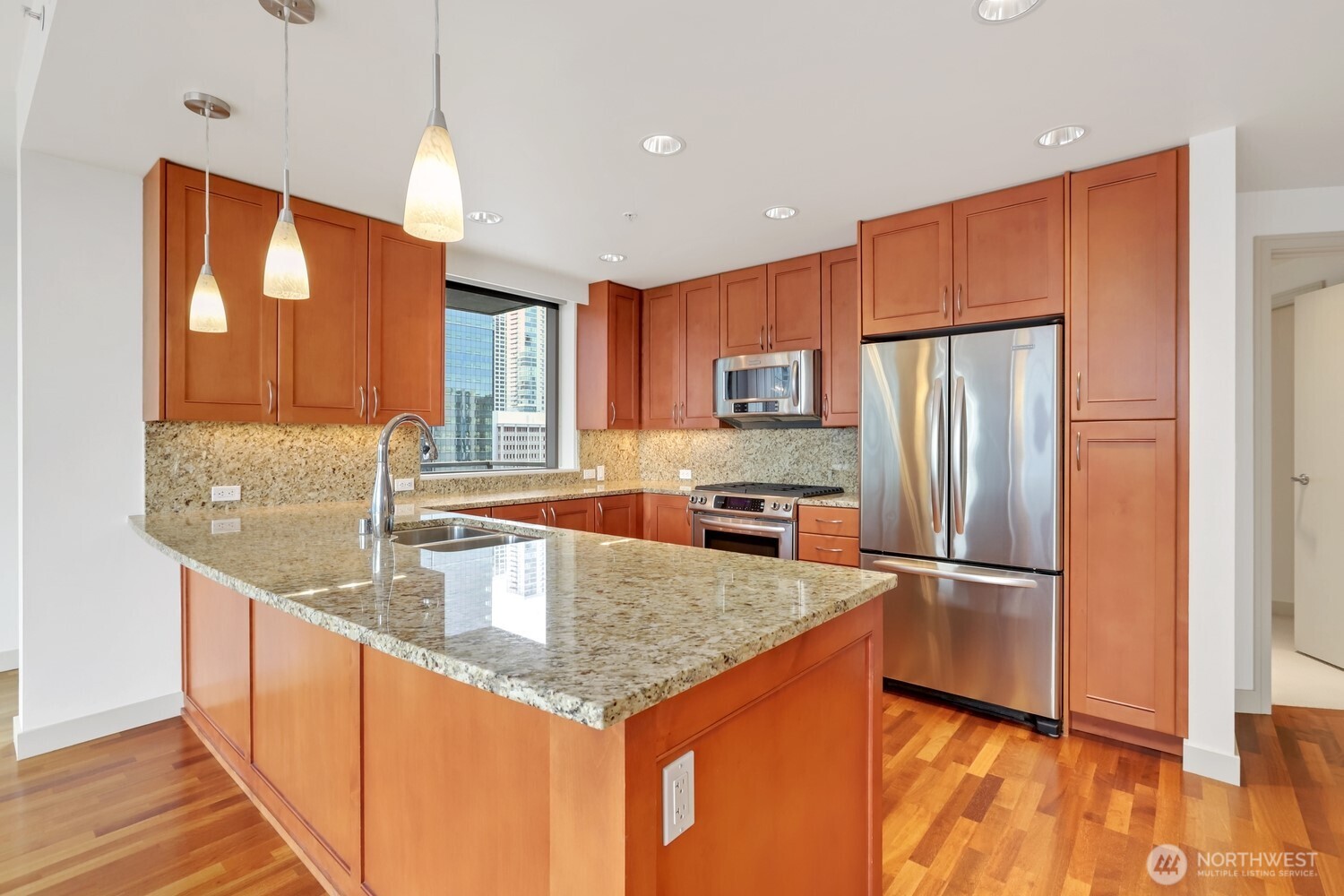 10650 NE 9th Place #1520, Bellevue, WA 98004