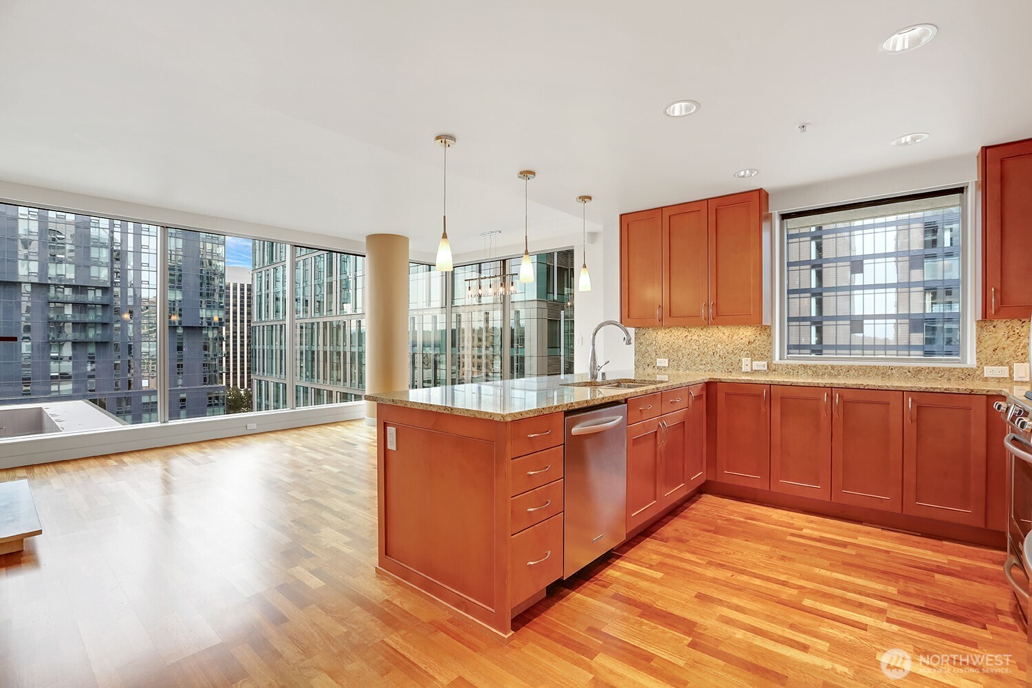10650 NE 9th Place #1520, Bellevue, WA 98004