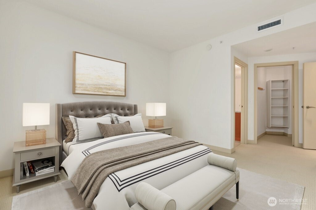 10650 NE 9th Place #1520, Bellevue, WA 98004