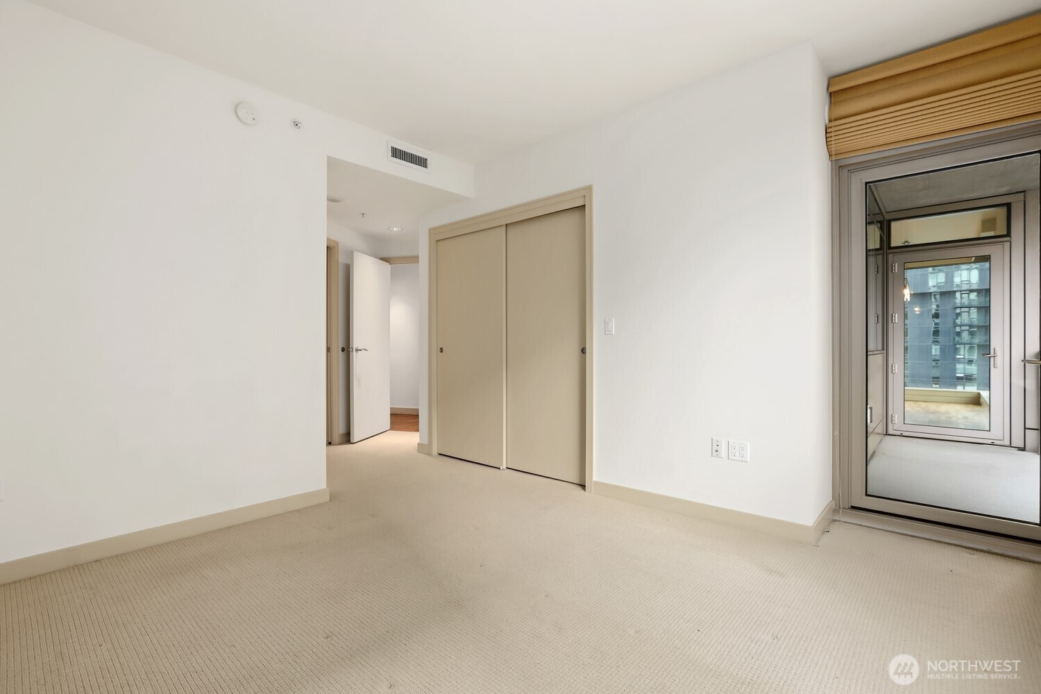 10650 NE 9th Place #1520, Bellevue, WA 98004