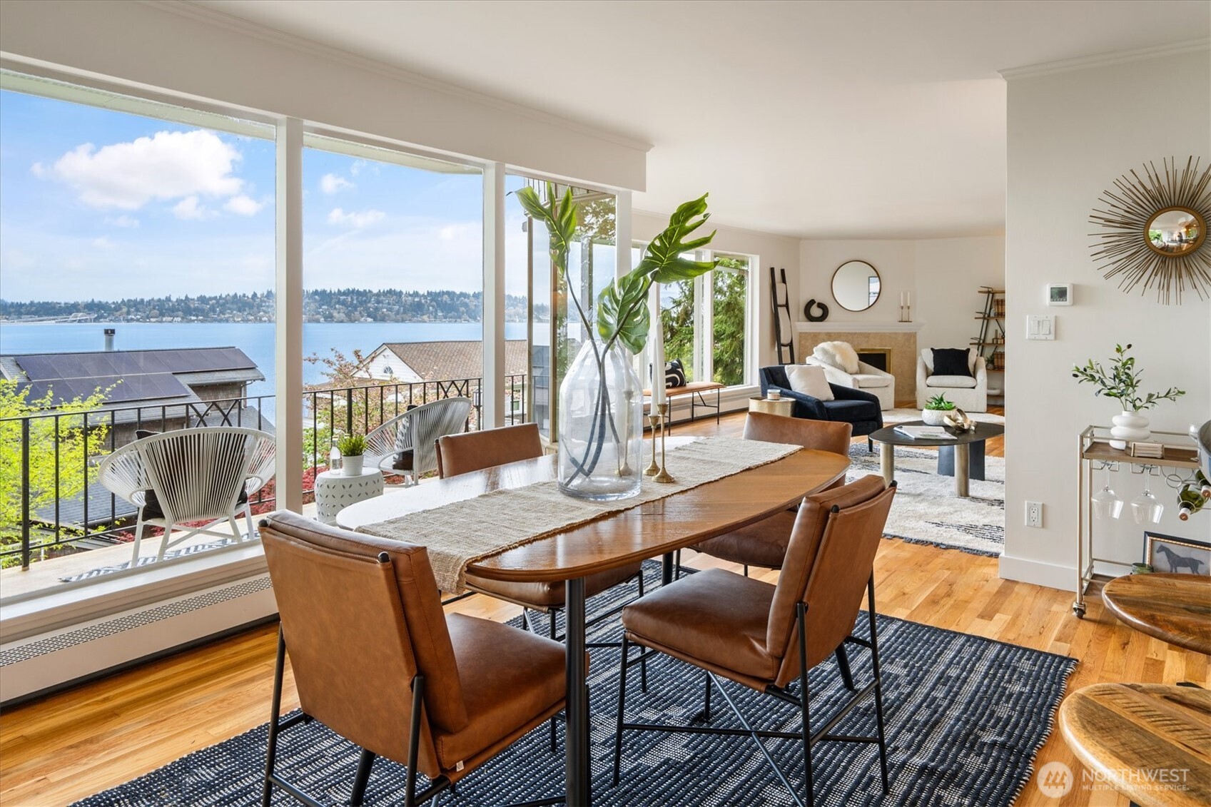 2530 Mount Claire Drive S, Seattle, WA 98144