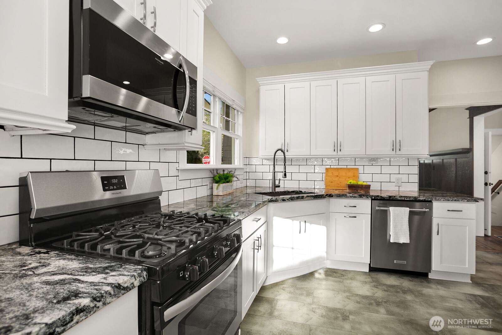 5119 Meridian Avenue N, Seattle, WA 98103