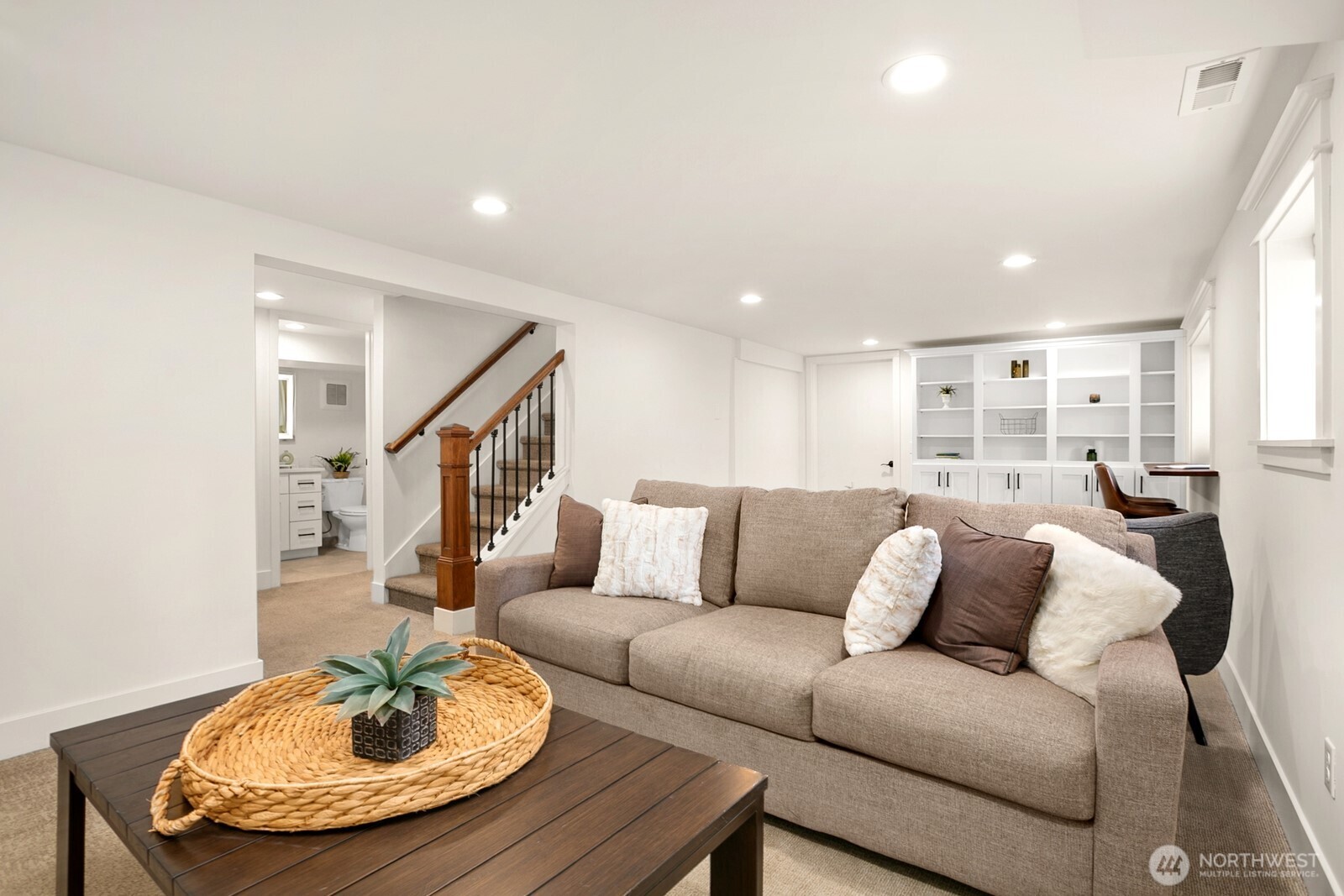 5119 Meridian Avenue N, Seattle, WA 98103