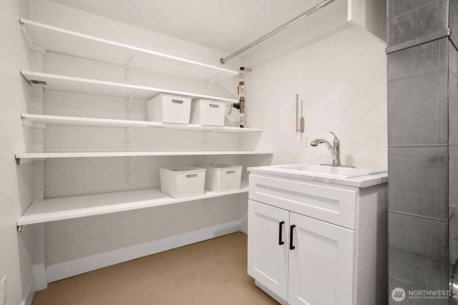 5119 Meridian Avenue N, Seattle, WA 98103
