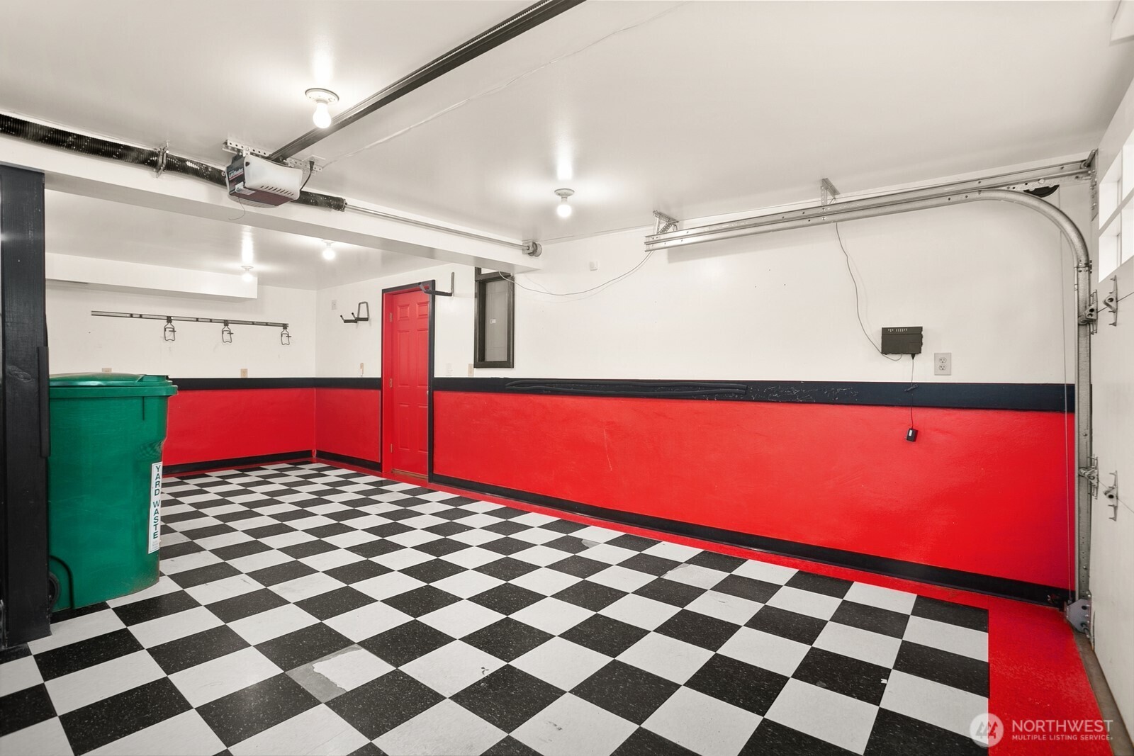 5119 Meridian Avenue N, Seattle, WA 98103