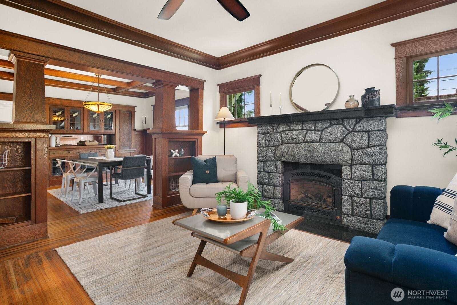 5119 Meridian Avenue N, Seattle, WA 98103
