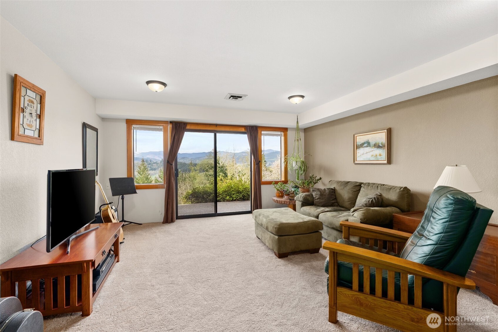 213 Bowen Road , Mossyrock, WA 98564