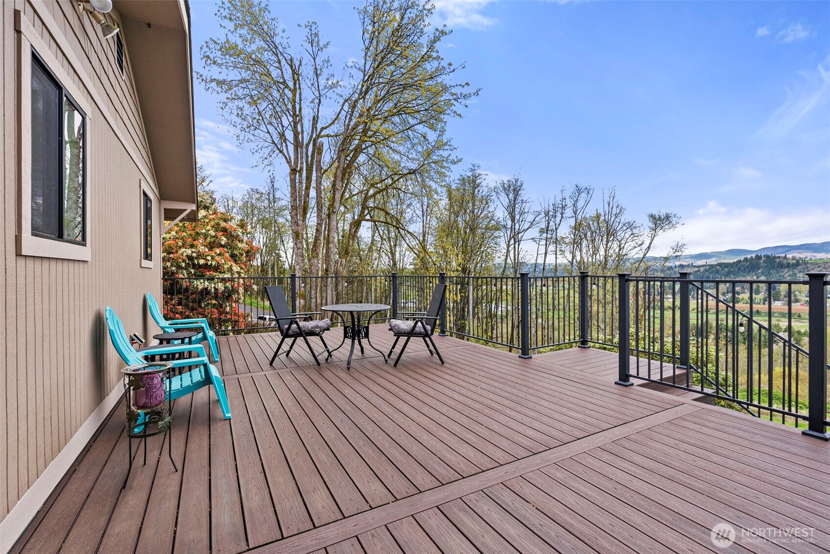 213 Bowen Road , Mossyrock, WA 98564