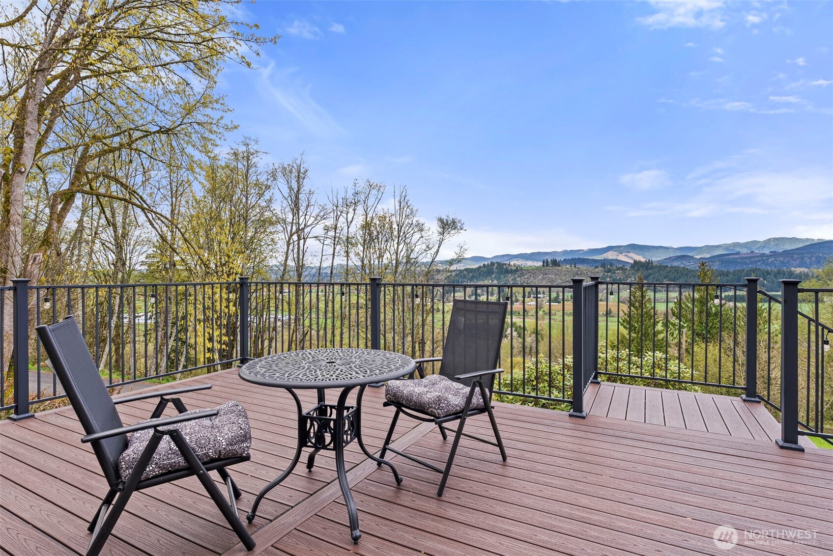 213 Bowen Road , Mossyrock, WA 98564