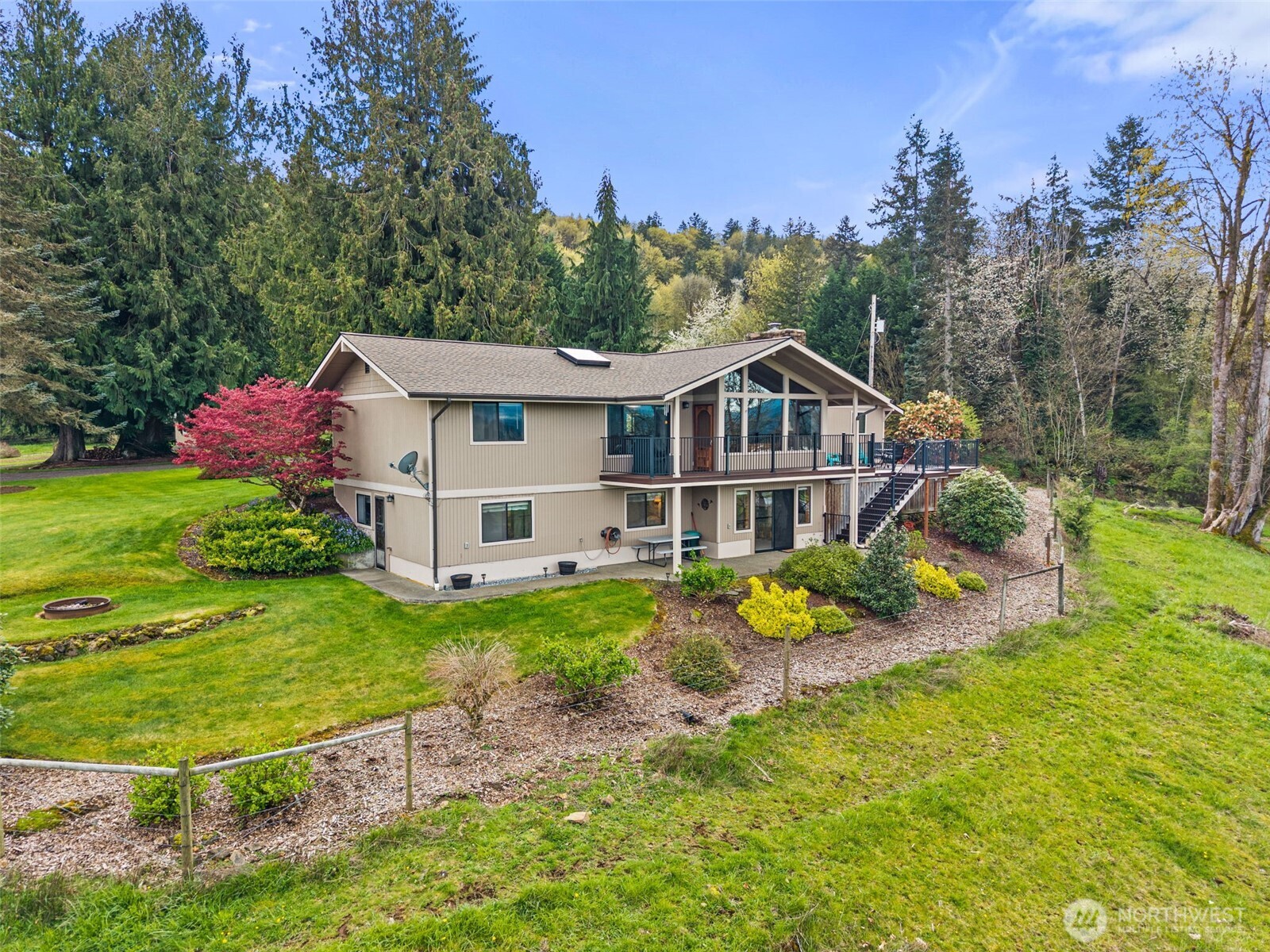 213 Bowen Road , Mossyrock, WA 98564