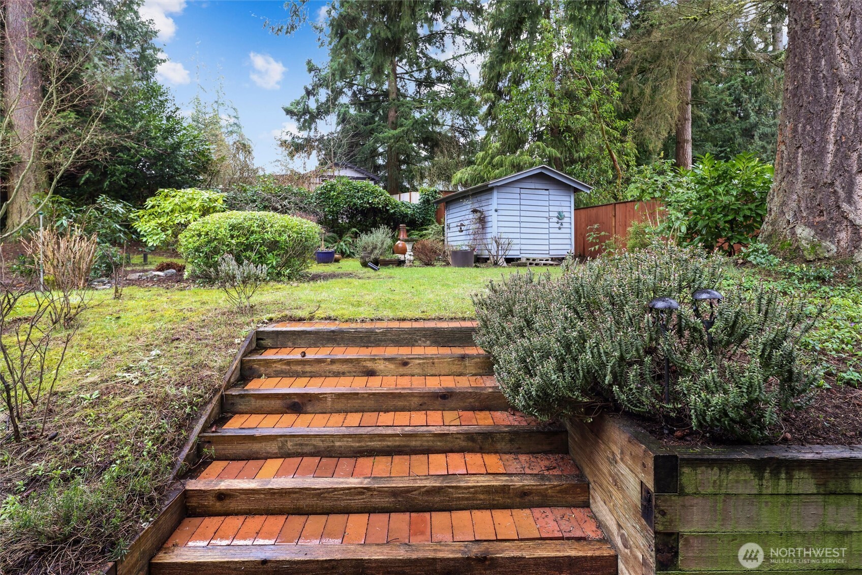 12121 NE 66th Street , Kirkland, WA 98033