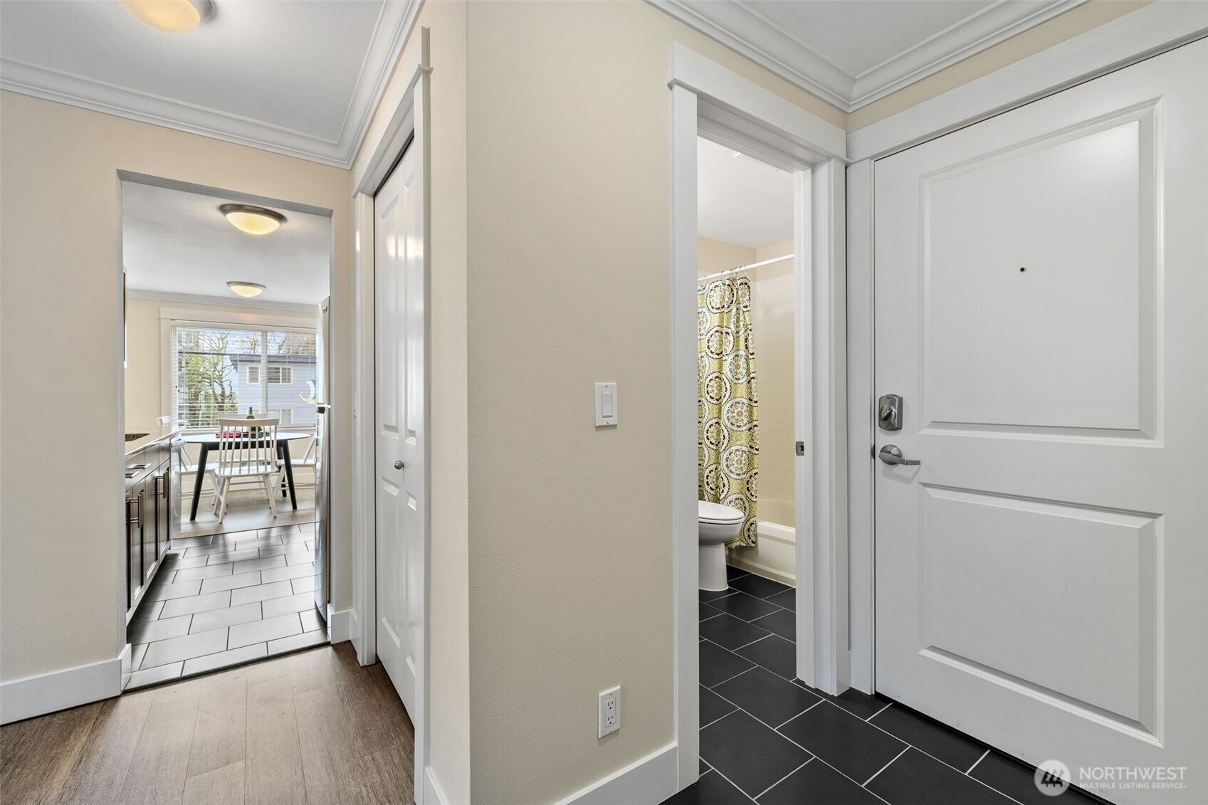 2230 NW 59th Street #202, Seattle, WA 98107