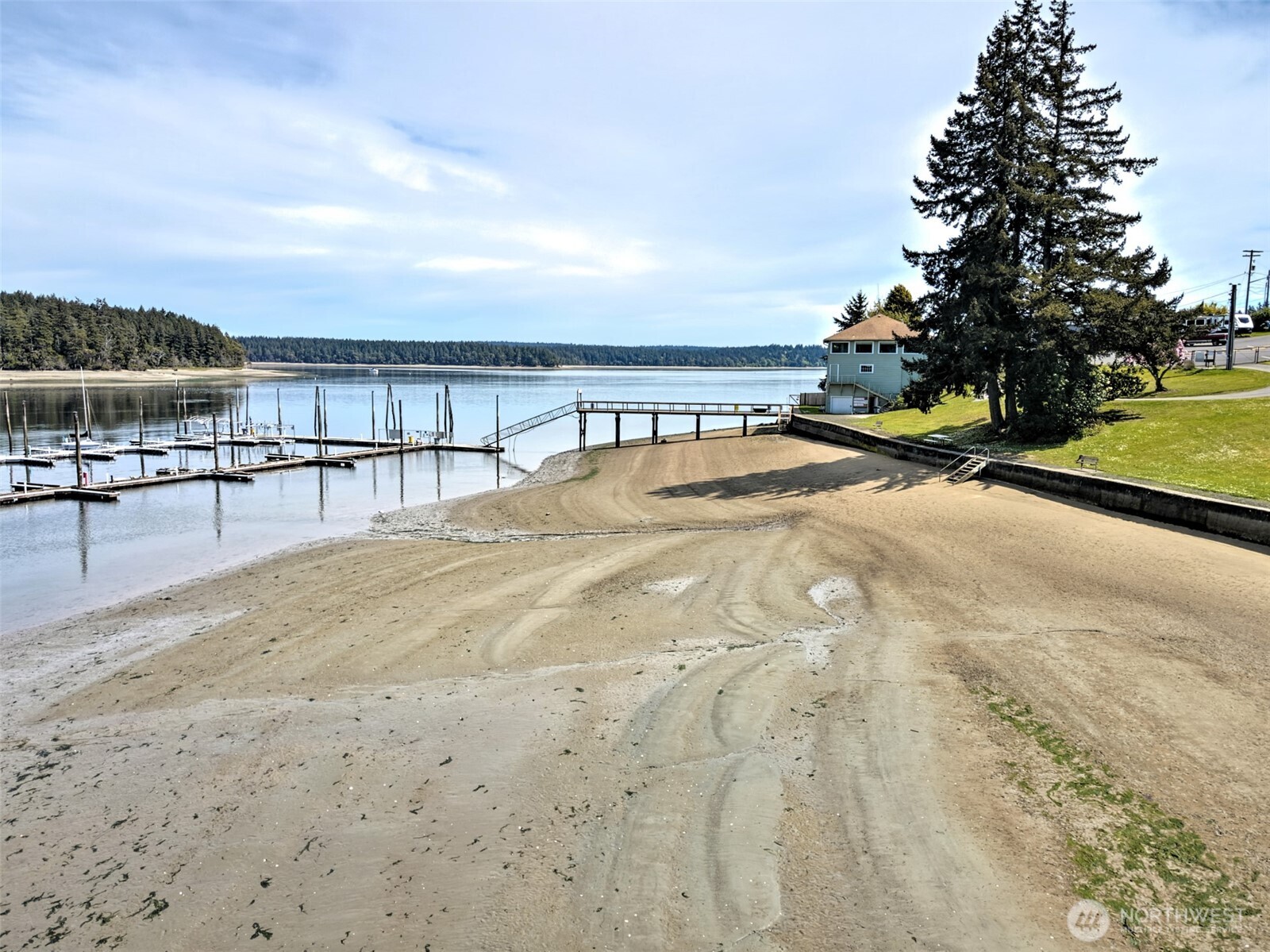 2412 Westwind Drive NW, Olympia, WA 98502