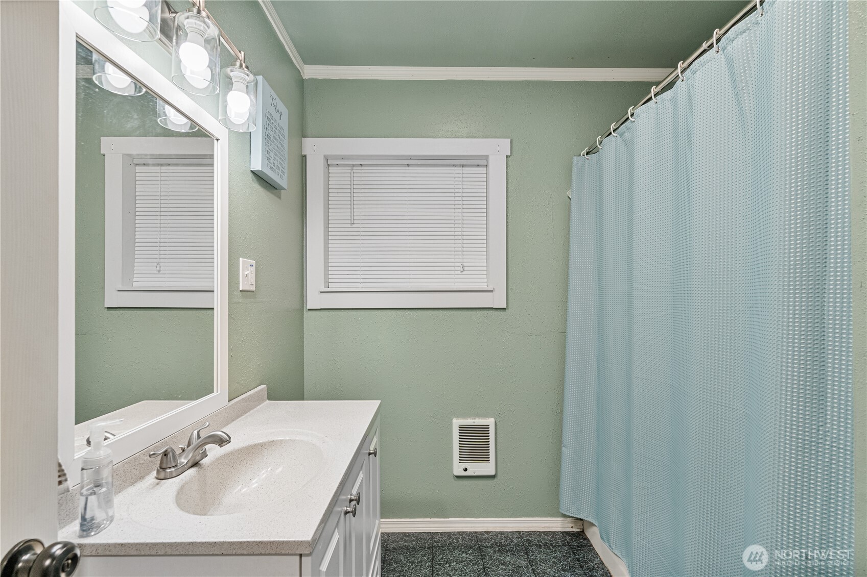 821 Marsh Avenue , Centralia, WA 98531