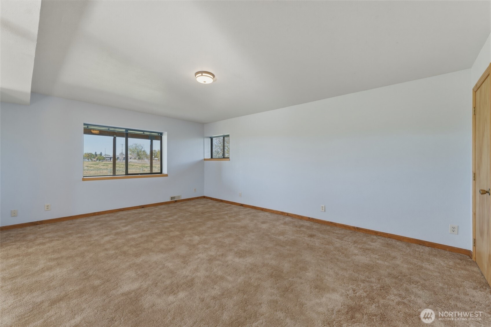 1934 S College Ave , College Place, WA 99324