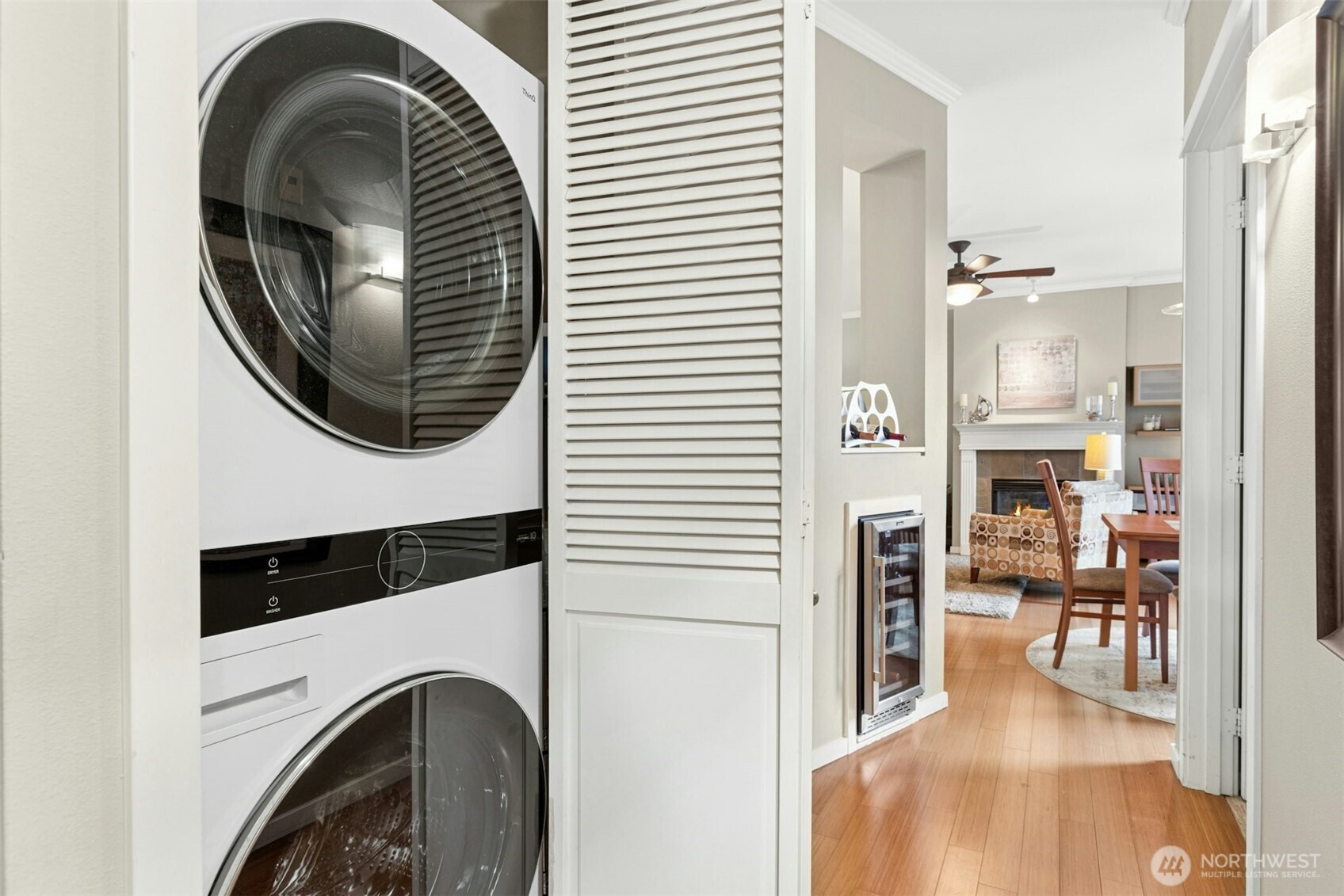 1950 Alaskan Way #128, Seattle, WA 98101