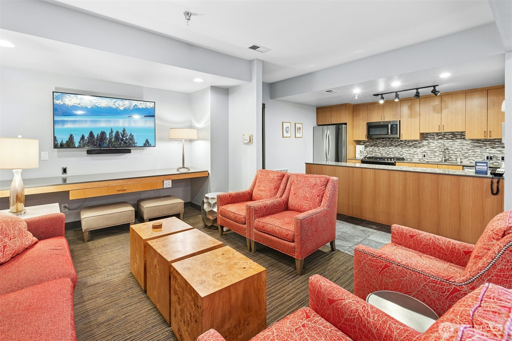 1950 Alaskan Way #128, Seattle, WA 98101