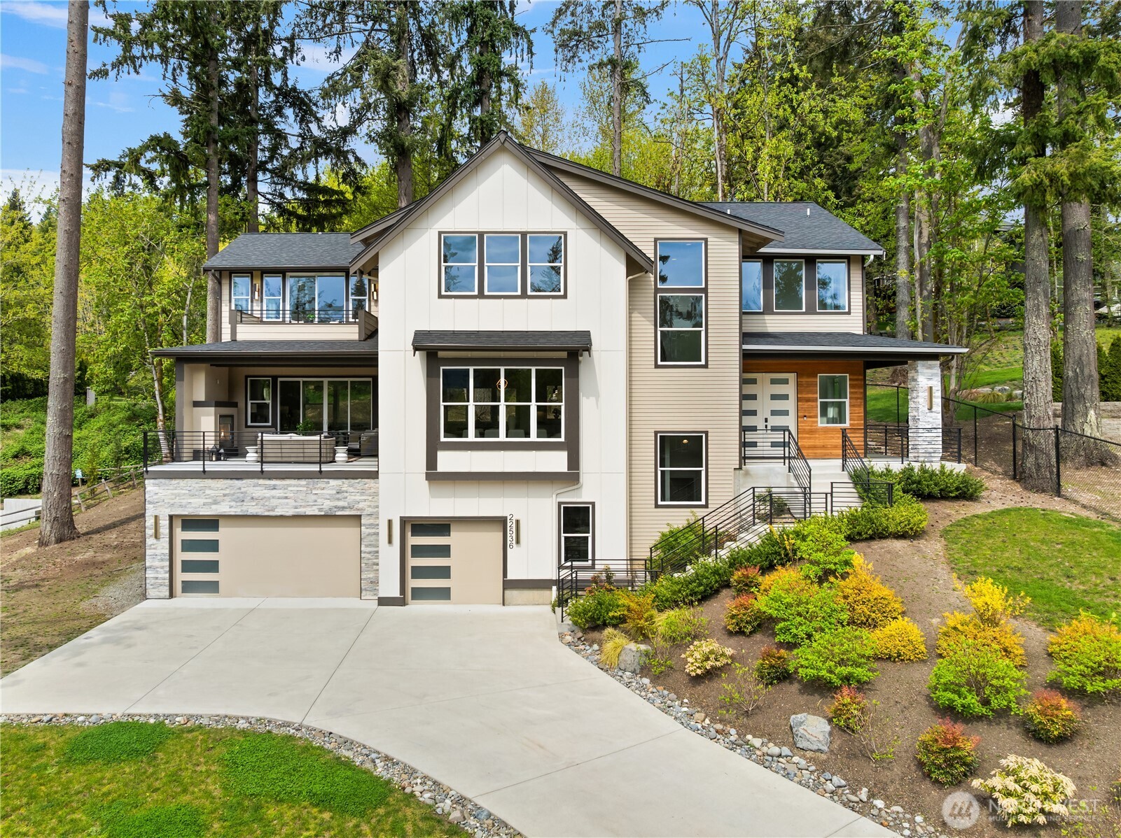 22536 SE 52nd Street , Issaquah, WA 98029