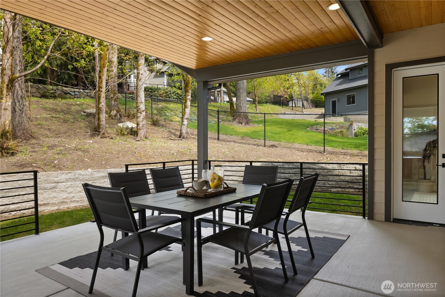 22536 SE 52nd Street , Issaquah, WA 98029