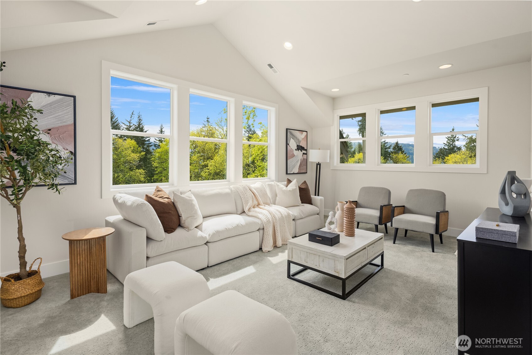 22536 SE 52nd Street , Issaquah, WA 98029