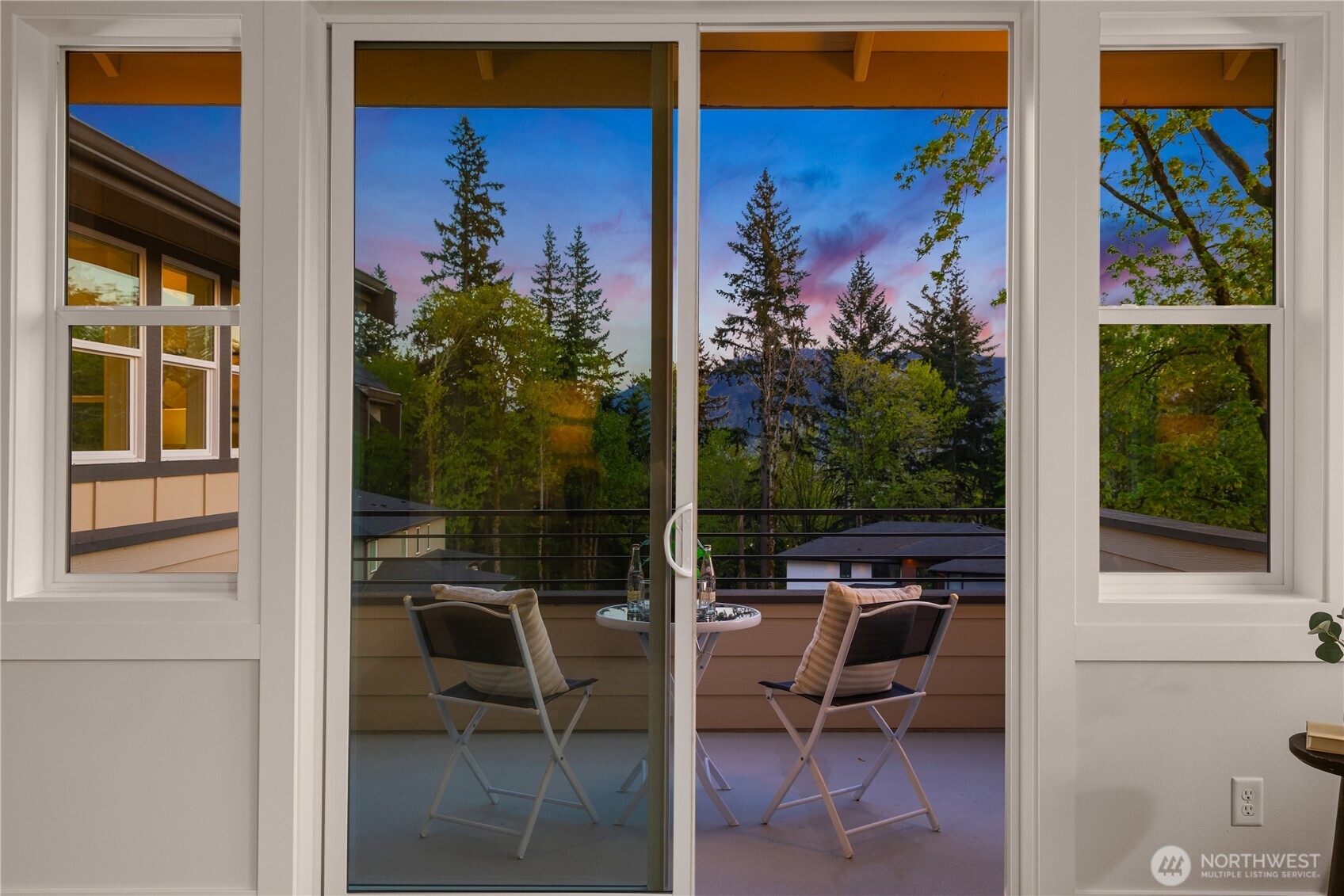 22536 SE 52nd Street , Issaquah, WA 98029