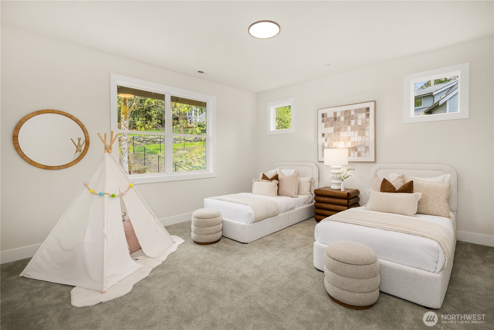 22536 SE 52nd Street , Issaquah, WA 98029