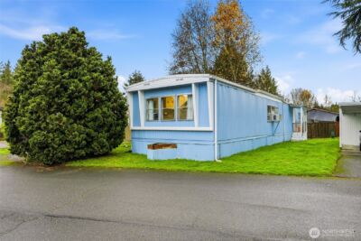 11330 E Riverside Drive #25, Bothell, WA 98011