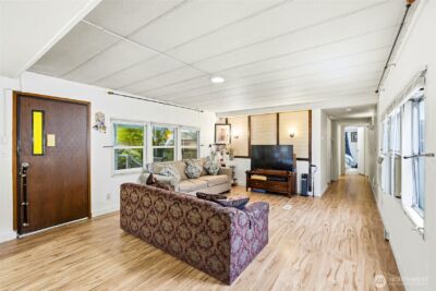 11330 E Riverside Drive #25, Bothell, WA 98011 - Photo 12