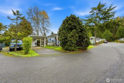 11330 E Riverside Drive #25, Bothell, WA 98011 - Photo 3