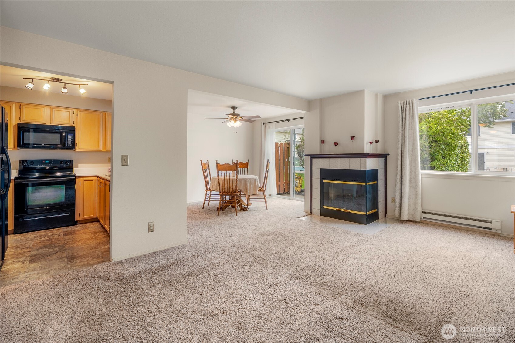 927 132nd Street SW #C2, Everett, WA 98204