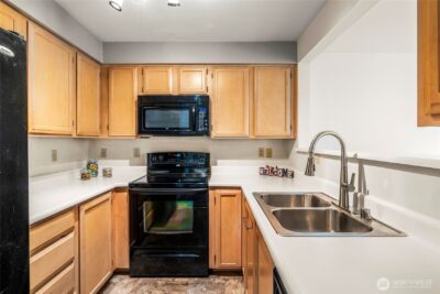 927 132nd Street SW #C2, Everett, WA 98204 - Photo 8