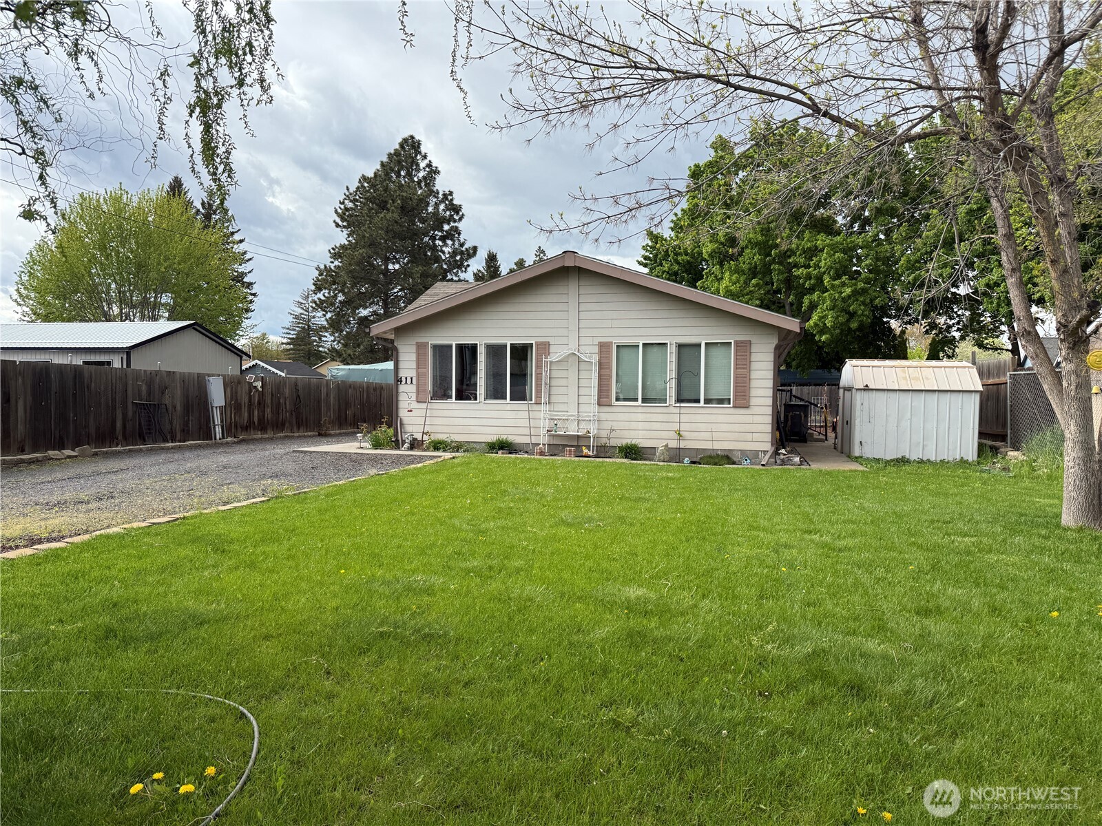 411 E Pearson Street , Dayton, WA 99328
