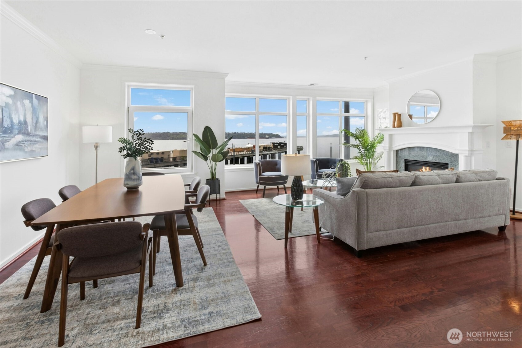 1900 Alaskan Way #216, Seattle, WA 98101