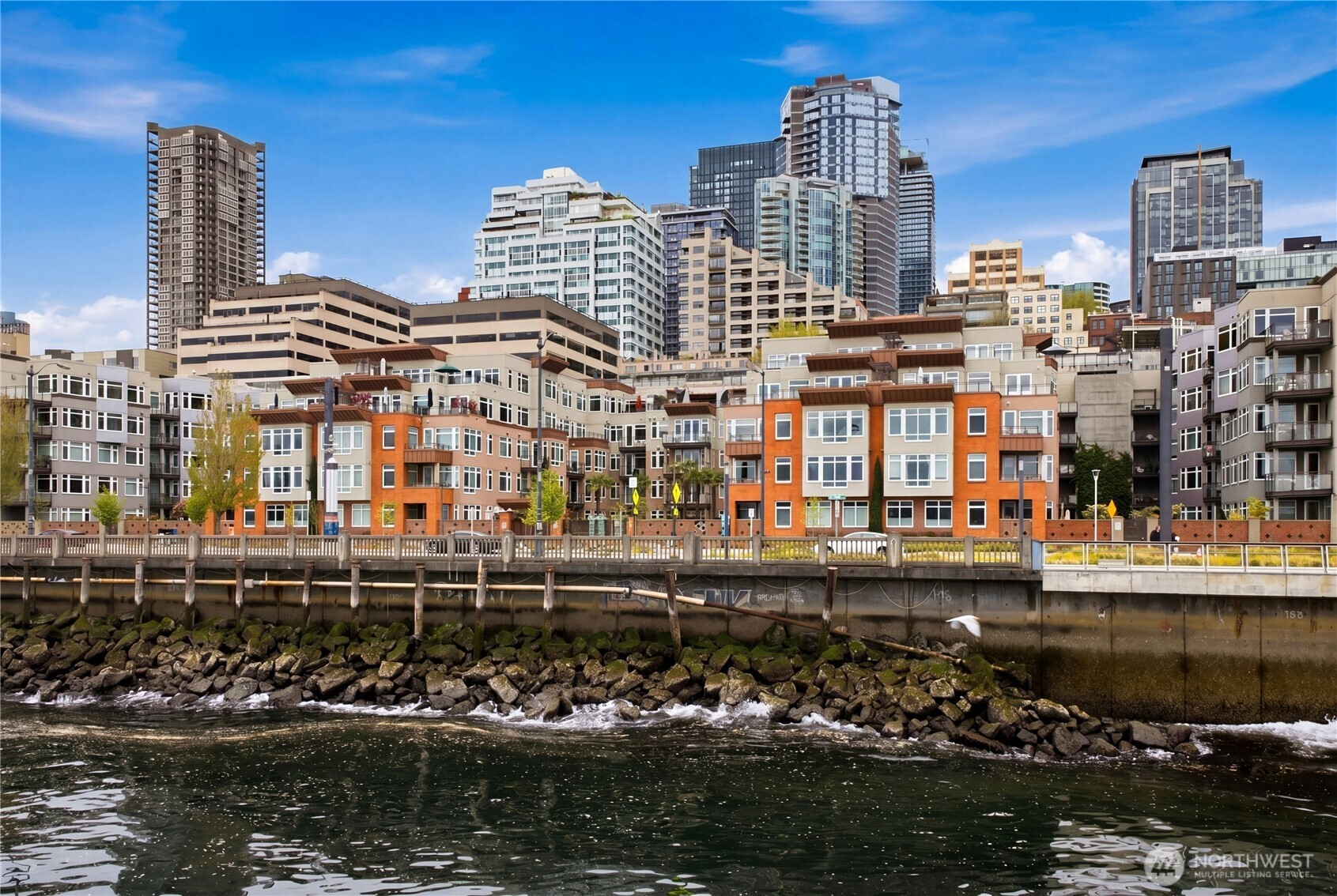 1900 Alaskan Way #216, Seattle, WA 98101