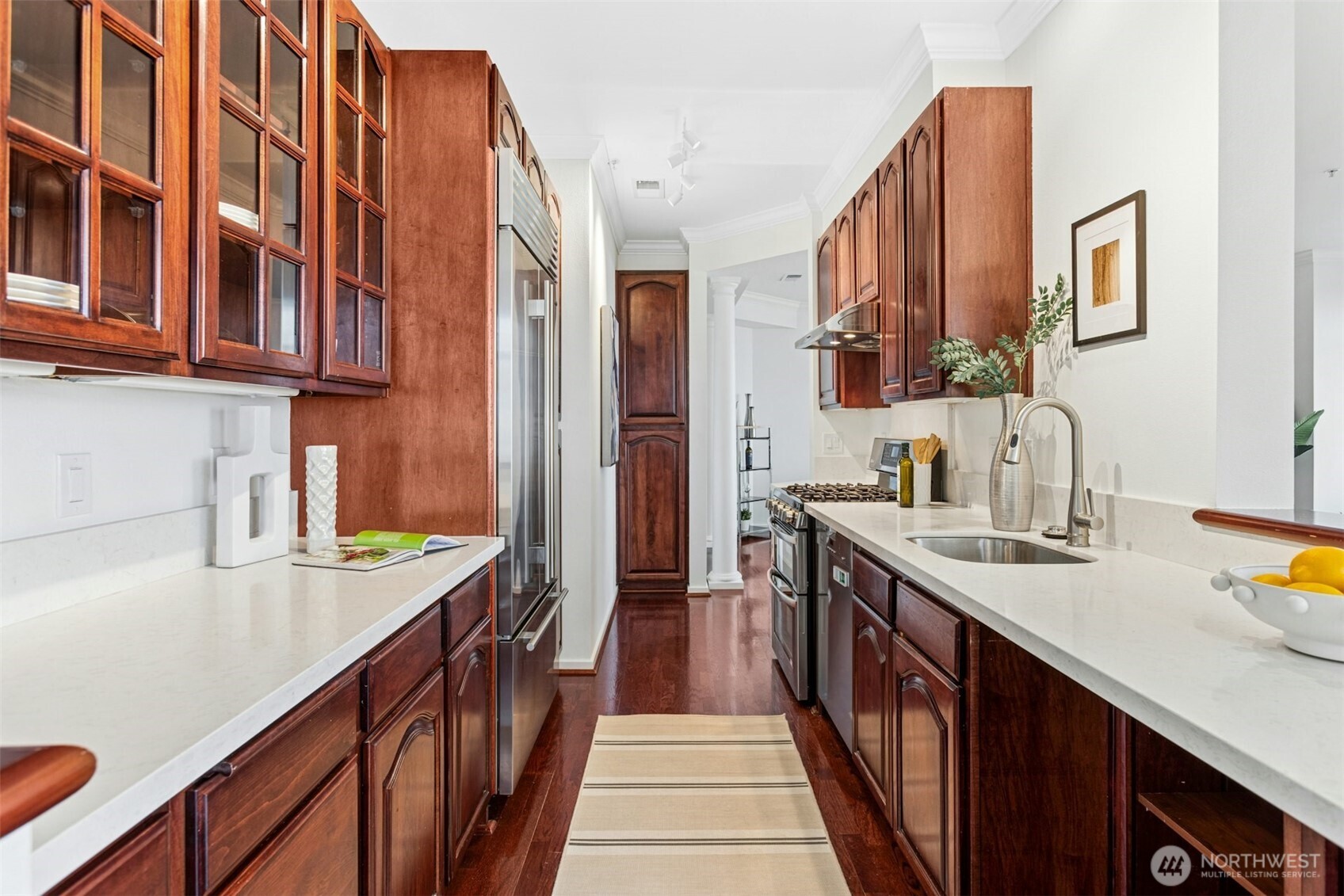 1900 Alaskan Way #216, Seattle, WA 98101