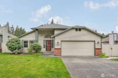 5002 9th Avenue W, Everett, WA 98203-1748 - Photo 1