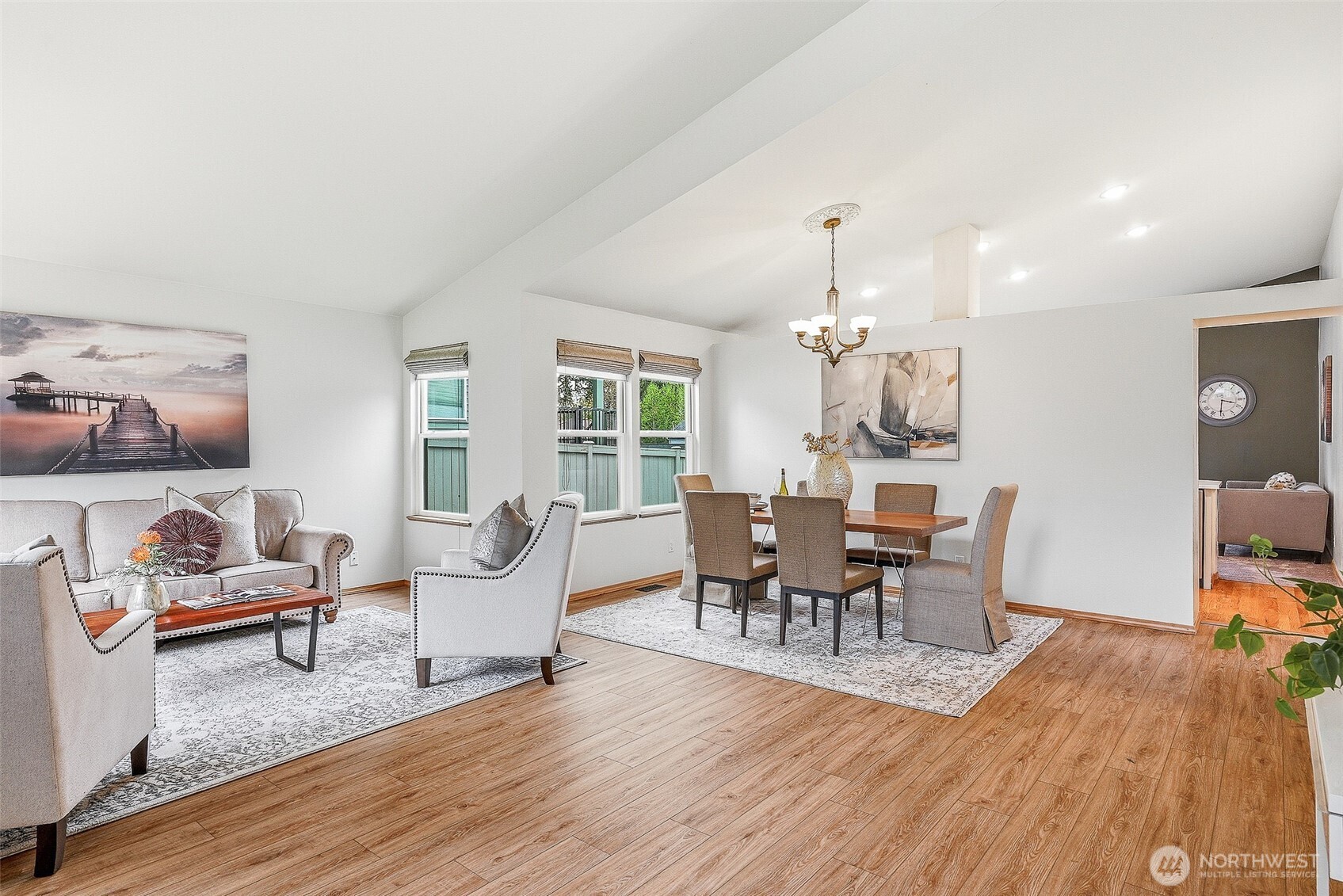 5002 9th Avenue W, Everett, WA 98203-1748