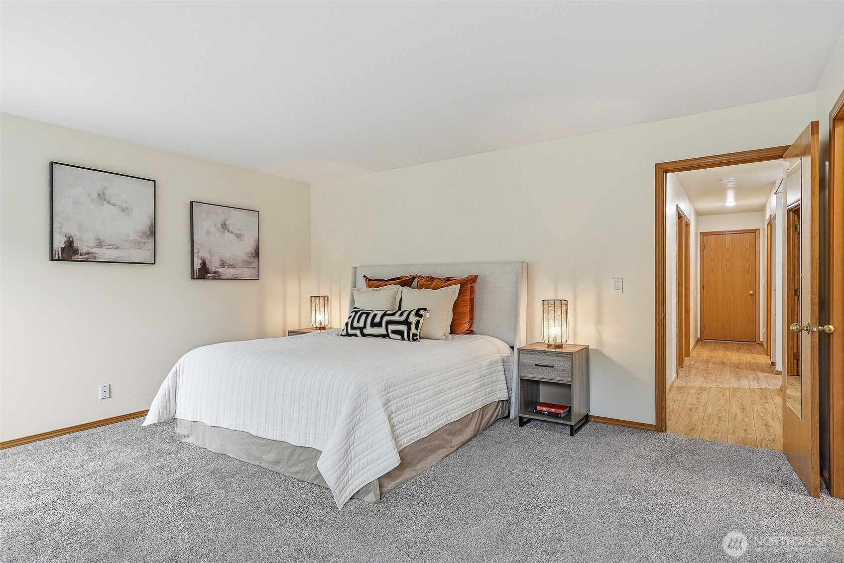 5002 9th Avenue W, Everett, WA 98203-1748