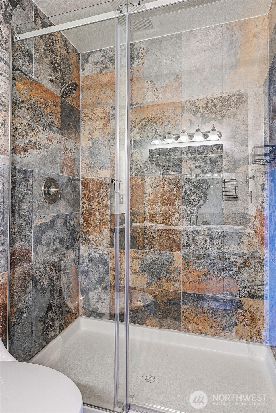 5002 9th Avenue W, Everett, WA 98203-1748